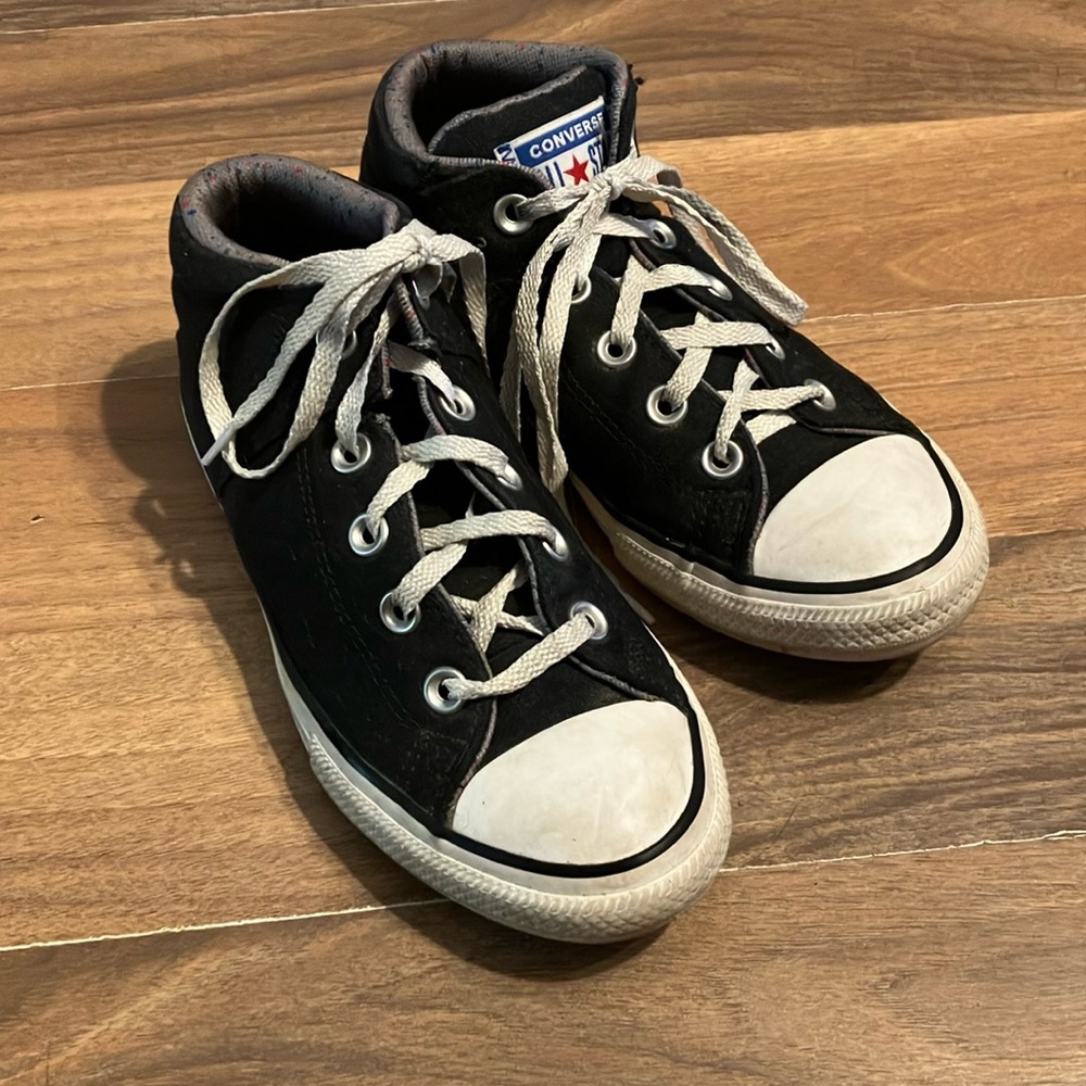 Converse boys size 3